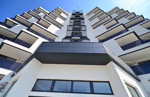 Selimbar Apartment | FLH - SIBIU - The Evolution LUXURY Apt - 2 Bedrooms, 1 Livingroom, 2BA with 3 ACs Units and Panoramic view - Sleeps 6 - Shopping City Mall