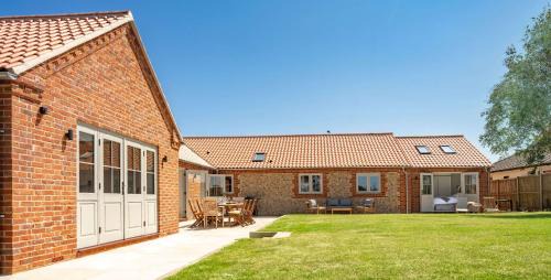 Burnham Deepdale House | Flint Cottage Brancaster Staithe