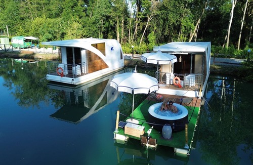 Robassomero Boat Rental | FLOATING DREAM
