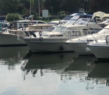 Fifield Boat Rental | Floating tranquility