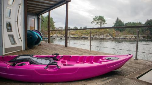 Godvik Boat Rental | Floating Villa Bergen