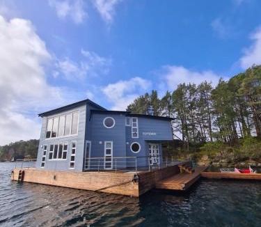 Godvik Boat Rental | Floating Villa Bergen