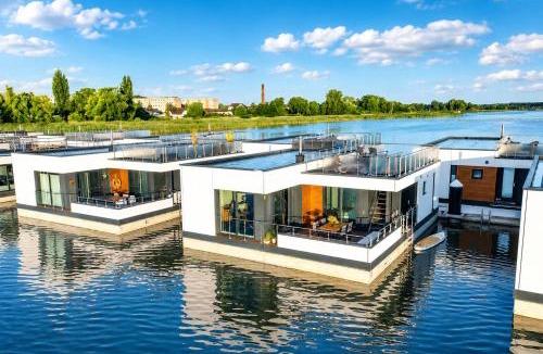 Ribnitz House | Floatinghouse Meerkraft