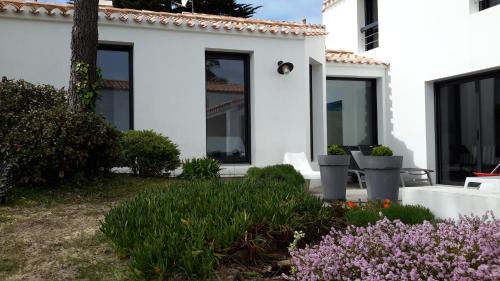 L'Epine Villa | Flody