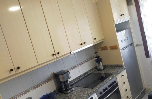 Ourense Condo | FLOOR! BERISHITF!