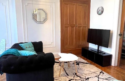 Bedford-Stuyvesant Apartment | Floor thru private apt in historic brownstone! 30 Day Min stay only
