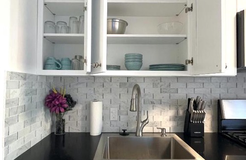 Bedford-Stuyvesant Apartment | Floor thru private apt in historic brownstone! 30 Day Min stay only