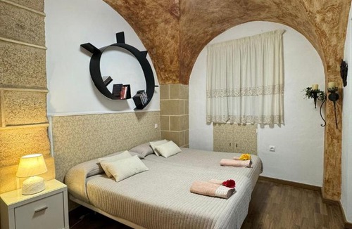 Caceres Old Town Apartment | Flor de Lis 1