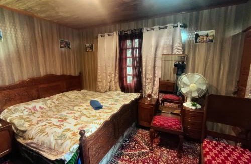 Nagin Bagh House | Flora Cottage