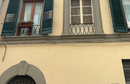 San Frediano Apartment | FLORENCE CHARMING SUITE - cozy apartment in the center of Florence.
