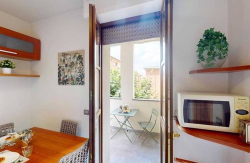 Isolotto Apartment | Florence tramway apartment