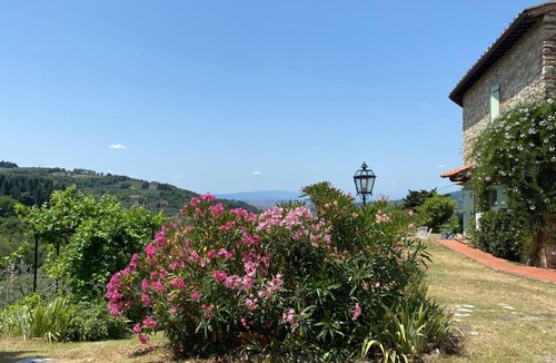 Villamagna Apartment | Florence Villa Violetta