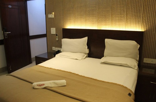 Malviya Nagar Hotel | Flourish Inn Saket opposite Max Hospital
