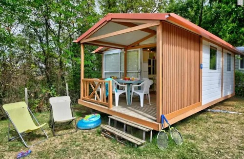 Mantaille Ski Chalet | Flower Camping La Chataigneraie * - Chalet Comfort 25m2 (2 bedrooms) + covered terrace 5 people