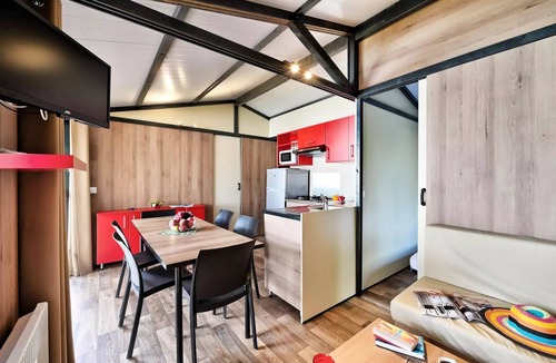Mantaille Ski Chalet | Flower Camping La Chataigneraie * - Chalet Comfort 35m2 (3 bedrooms) + covered terrace + TV 6 persons