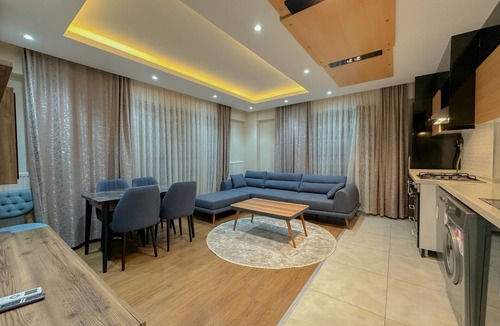 Cinarcik Apartment | Flower City Suites
