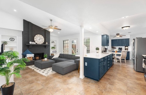 Flower Mound House | Flower Mound 4BR | BBQ + Playset, Sleeps 8