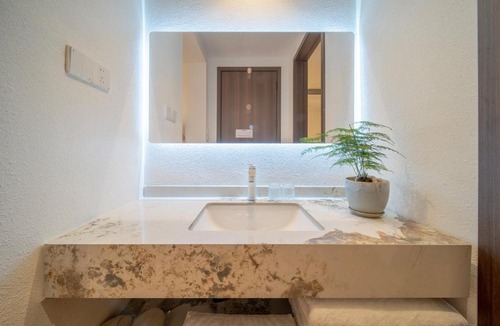 Yongding House | Flower Whisperer Homestay Tianmenshan Store free airport and station pick-up English language service