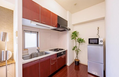Higashi Ward Apartment | Flowing home