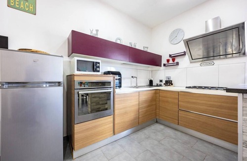 Fiumicino Apartment | Fly and Swin, Glamour house