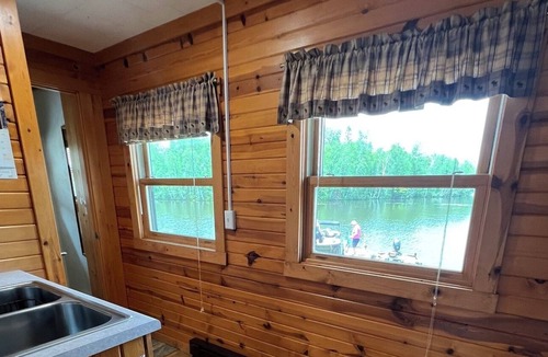 Phillips Cabin | Flyway Resort ‘The Fishing Hole’ on Wilson Lake