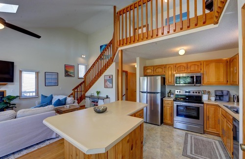 Colington House | Following Seas - Pup friendly retreat by Sea and Sound!