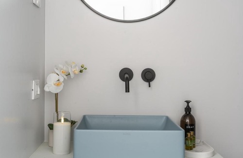 Cannaregio Apartment | Fondamenta de la Sensa Garden Loft R&R