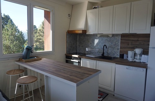 Superbolquere Apartment | Font romeu, nice F3 on the edge of the forest, 10 mn from the center, equipped for 4/6 people, wifi