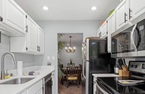 Fontana-on-Geneva Lake Condo | Fontana Abbey Villas Condo Steps to Pool Walk to Beach Marina and Dining