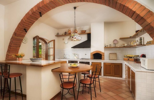 Chiusi Villa | Fonte Pinella 8 in Chiusi