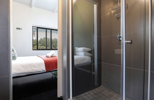 Sea Point Hotel | Fools Inn