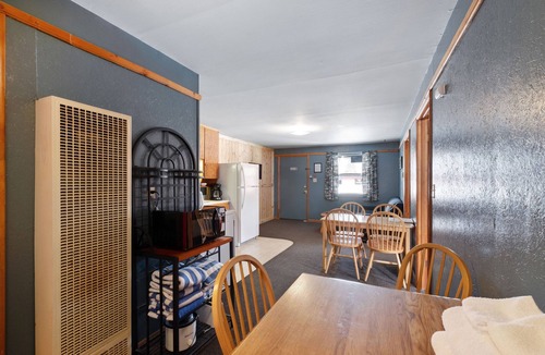 South Fork Cabin | Foothills Lodge 1 - South Fork