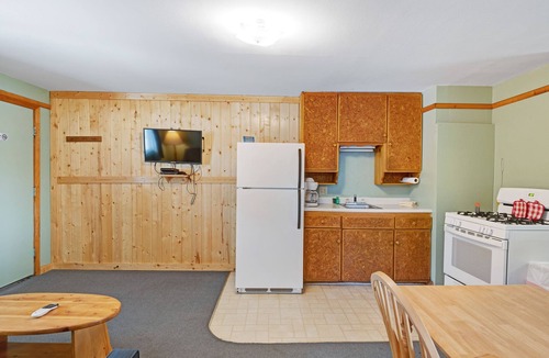 South Fork Cabin | Foothills Lodge 5 - South Fork