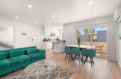 Altadena Apartment | Foothills Oasis w Private Balcony & Free Parking#3