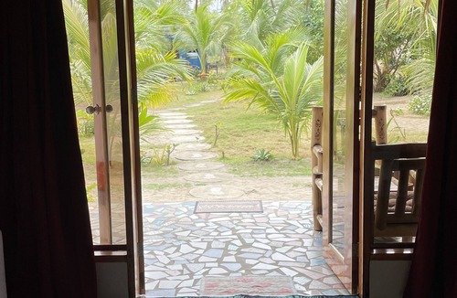 San Andres Hotel | Footprints Beach Resort