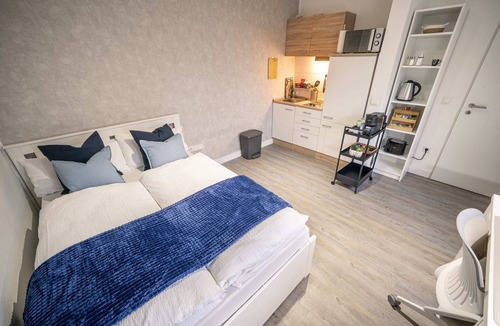 Dortmund Apartment | FOR 2, kitchen, queen-size bed, fast internet