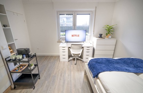 Dortmund Apartment | FOR 2, kitchen, queen-size bed, fast internet