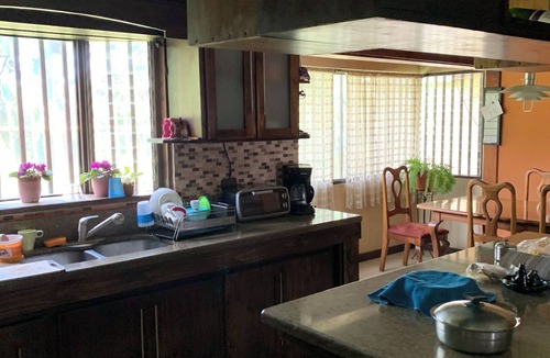 Ciudad Cariari House | For big groups a 4 bedrooms, 3 bathrooms house near to the Airport
