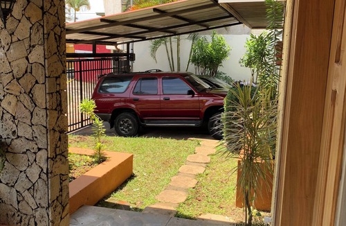 Ciudad Cariari House | For big groups a 4 bedrooms, 3 bathrooms house near to the Airport