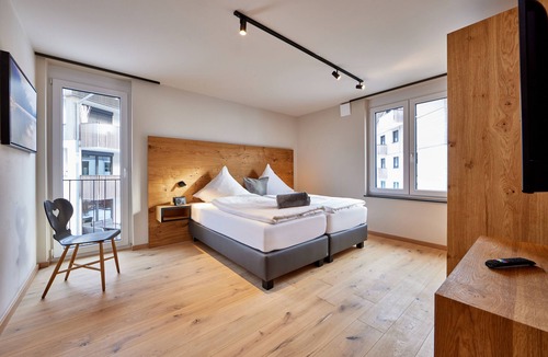 Garmisch-Partenkirchen Apartment | For explorers and mountain enthusiasts - Wax-N-Stein