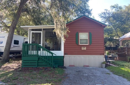 Salt Springs Cabin | For Fox Sake, Cabin by the Lake in Salt Springs, FL.