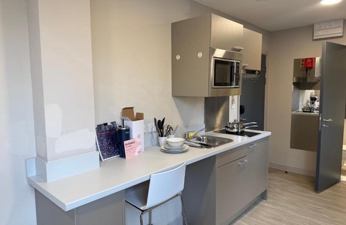Newcastle-upon-Tyne Apartment | For Students Only - Metrovick House in Newcastle