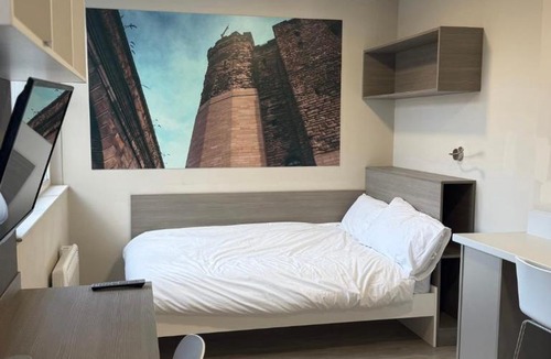 Newcastle-upon-Tyne Apartment | For Students Only - Metrovick House in Newcastle