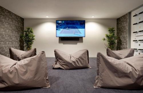 Portswood Apartment | For Students Only Hampton Square in Southampton
