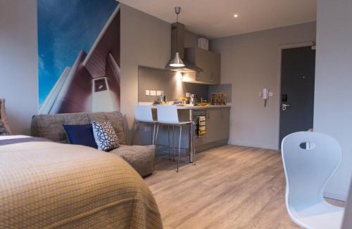 Huddersfield Apartment | For Students Only - Oldgate House in Huddersfield
