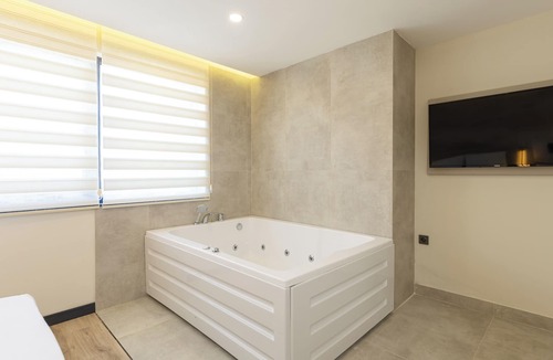 Muratpasa Hotel | Fora Inn Lara