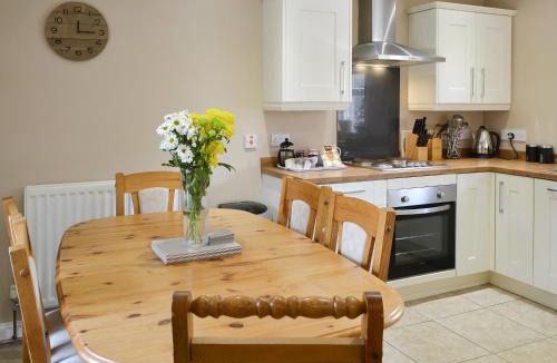 Warenford House | Fordson