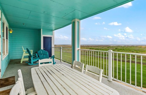 Red Fish Cove Condo | Fore Sail -Beach Front - Ocean View-Next to Beach Club- 3BD/2BA. Sleeps 9