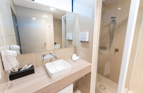 Lauderdale Hotel | Foreshore Hotel
