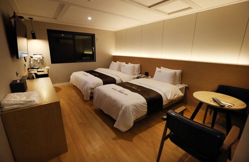 Sincheondong Hotel | Forest 701 Hotel
